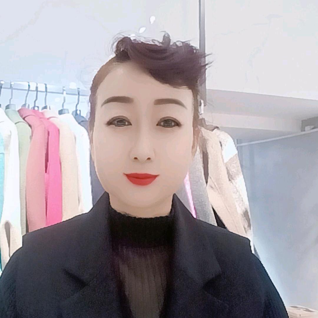 独山子LINC金羽杰格格时尚女装冯姐