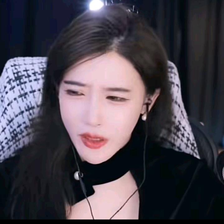 豚豚的大姨姐