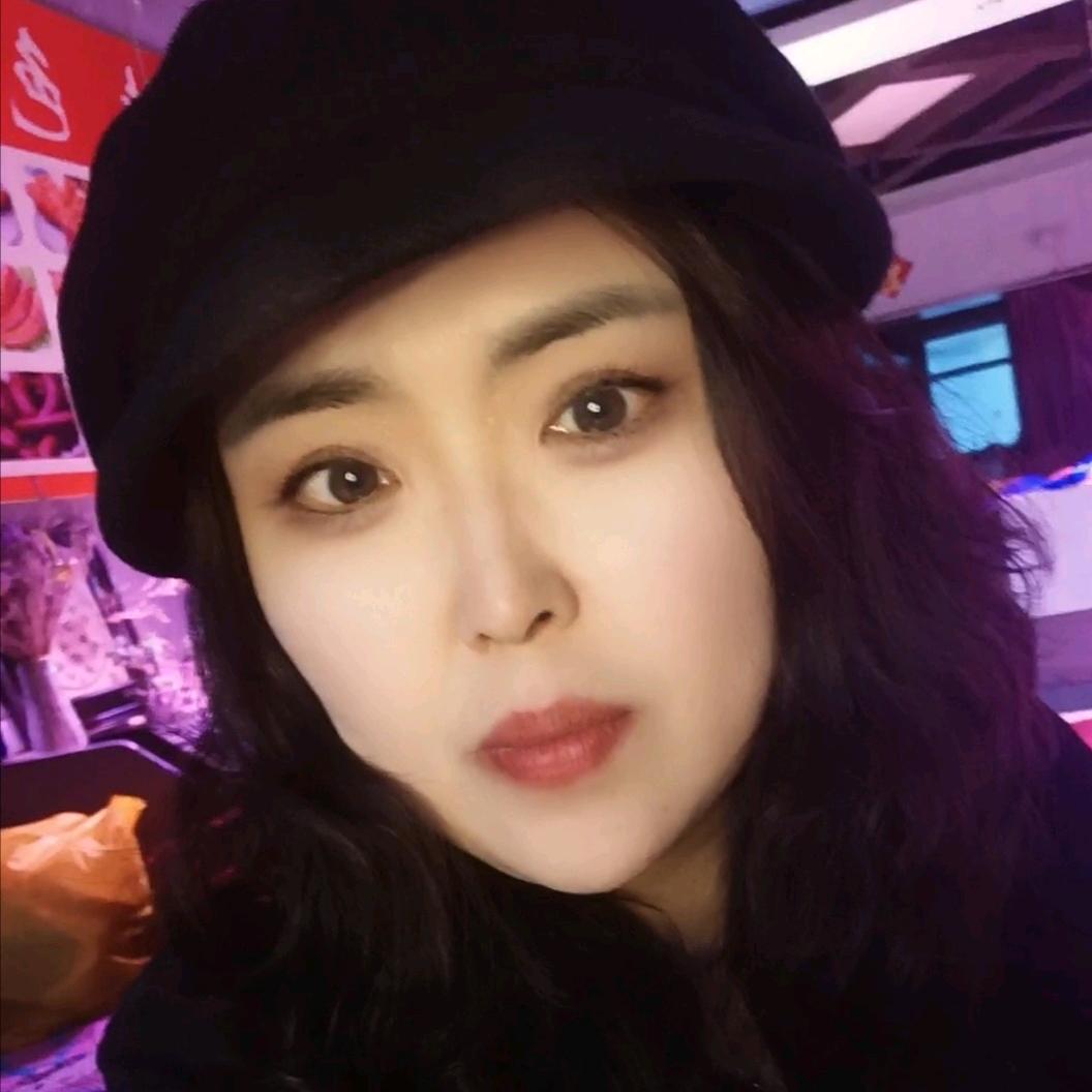 英子