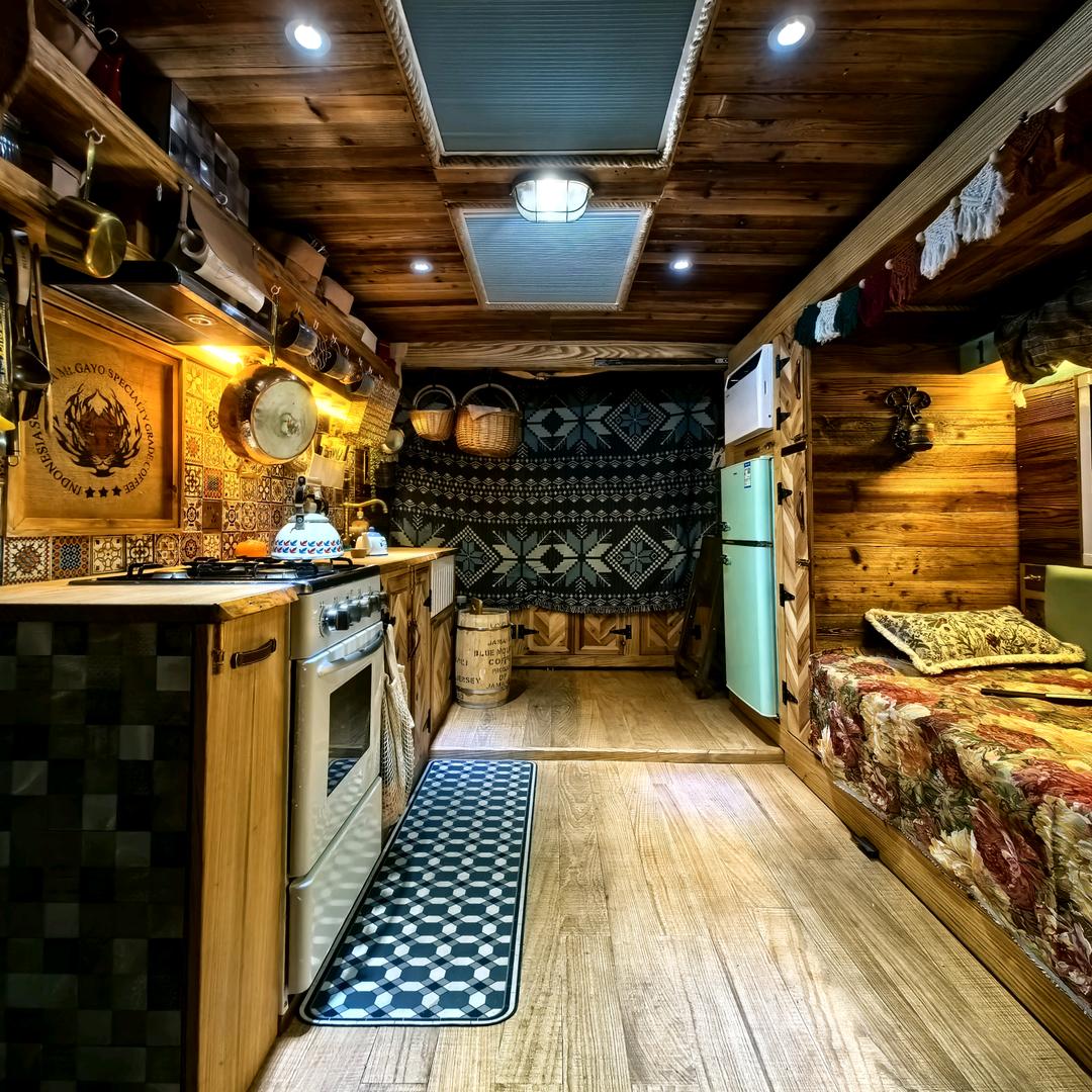 蜗牛夫妇的移动城堡（庄园建设中版）