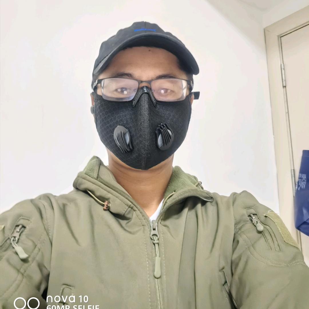 黄氏࿆振哥
