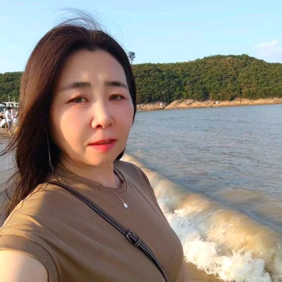 古月姐1🎤（开播号在首页）