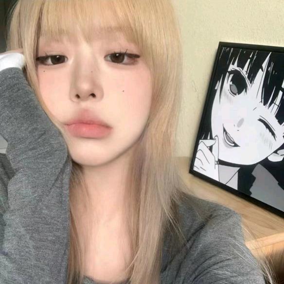 ʰᵉˡˡᵒ𝙠𝙞𝙩𝙩𝙮.