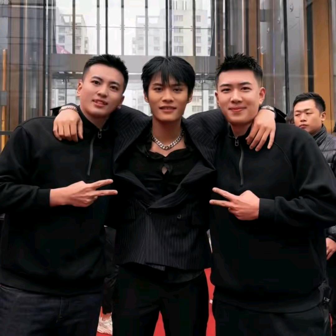 虎牙兄弟男装（三只羊）