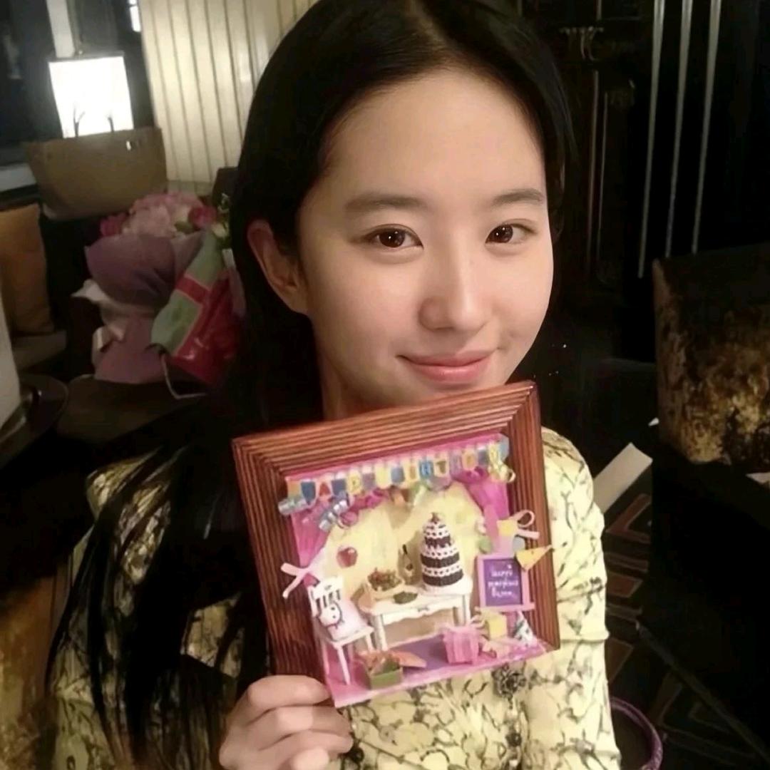 别人说话你插什么嘴