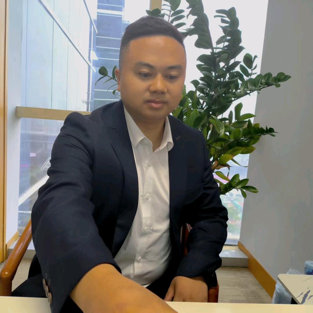 李洋      法律