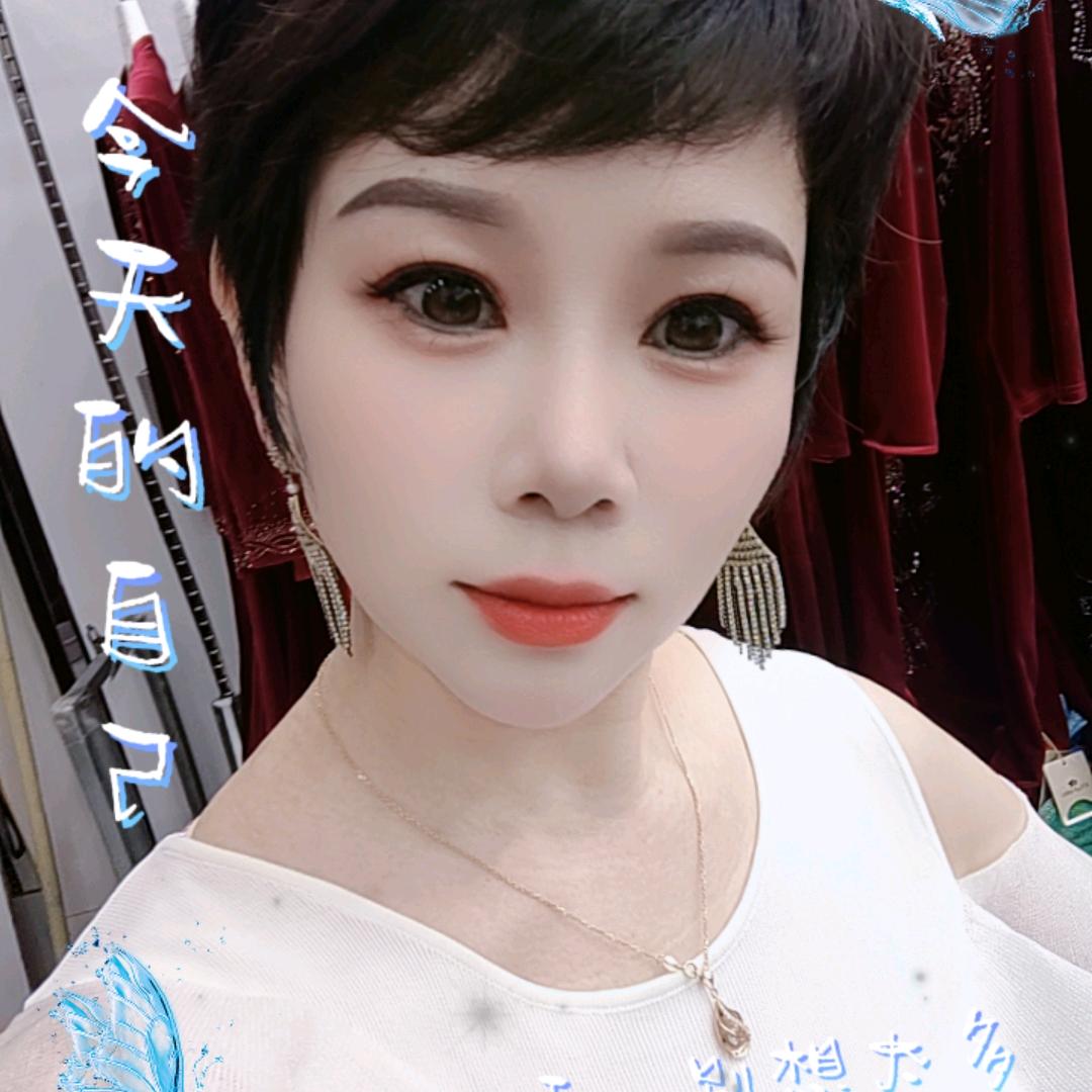 吉雅服饰