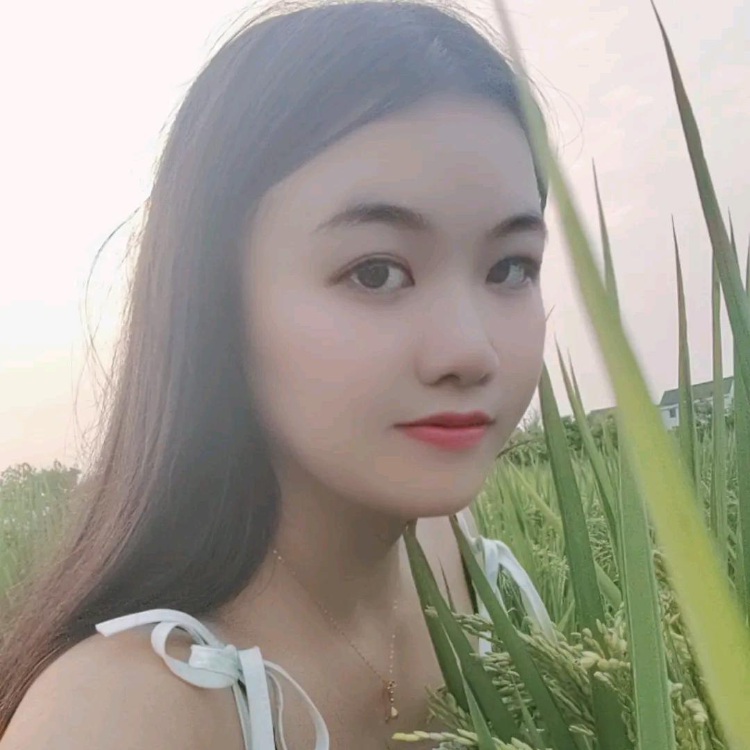 微笑的女孩