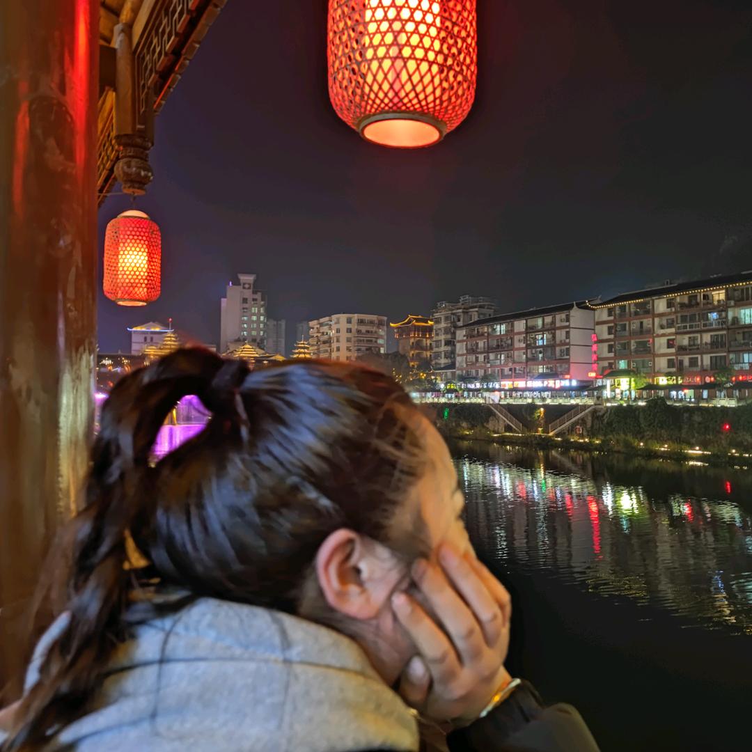 不会贴膜的巧妹儿