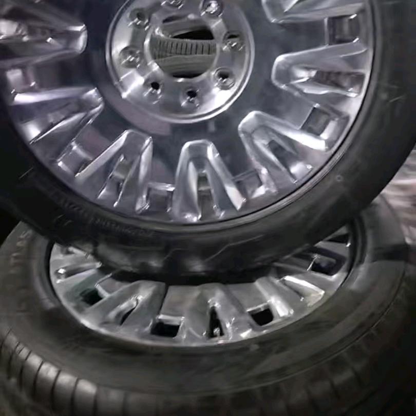 平平淡淡张先生