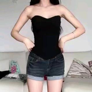 绮罗错彩万货铺