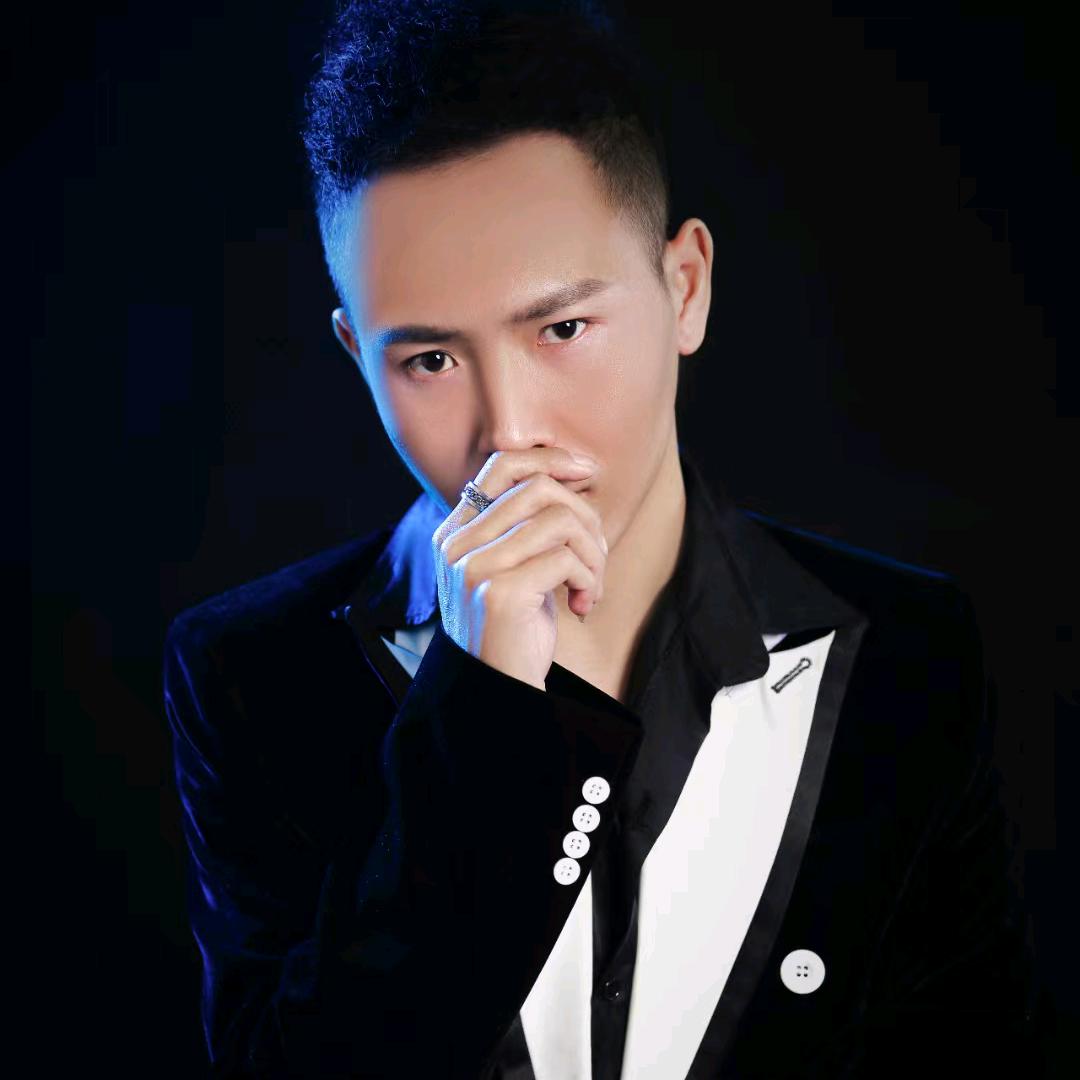 呼市华仔发型设计