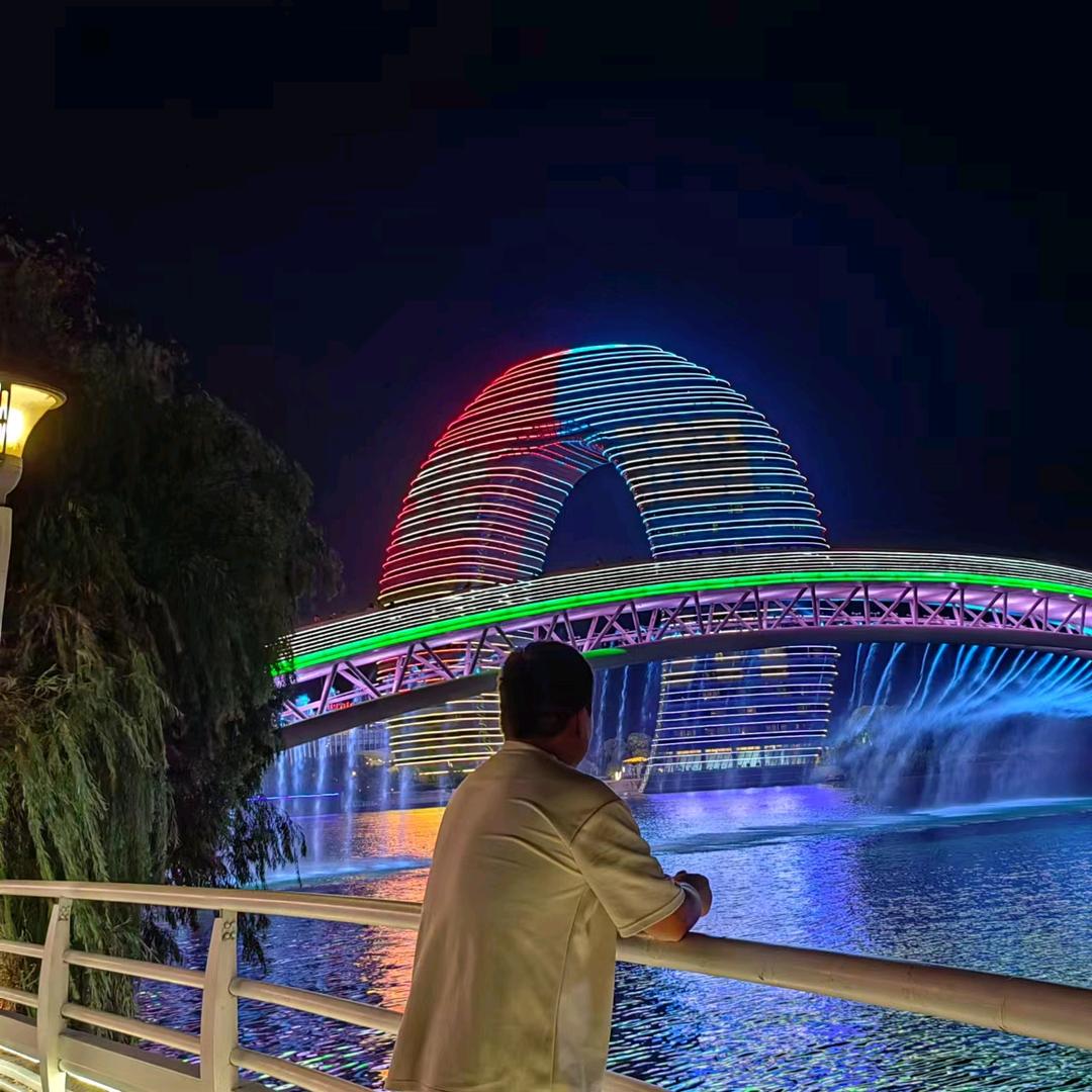 辣子救馍.