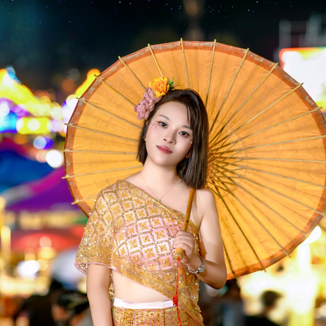 篼    篼有米