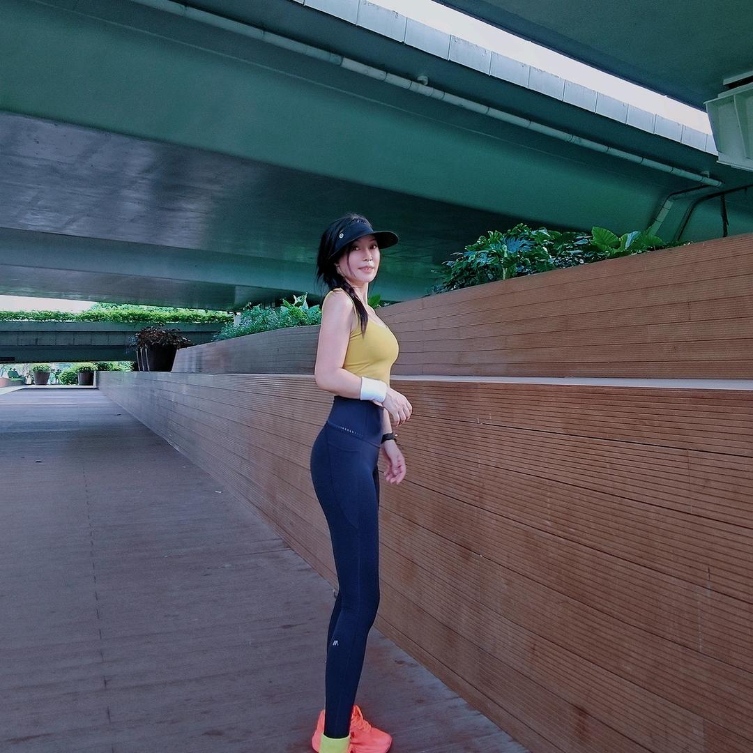 洋  洋
