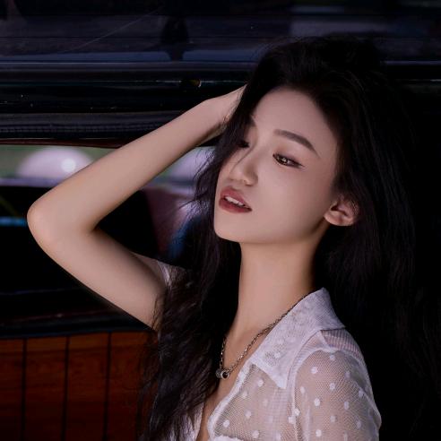 何梓瑄不是宣轩萱