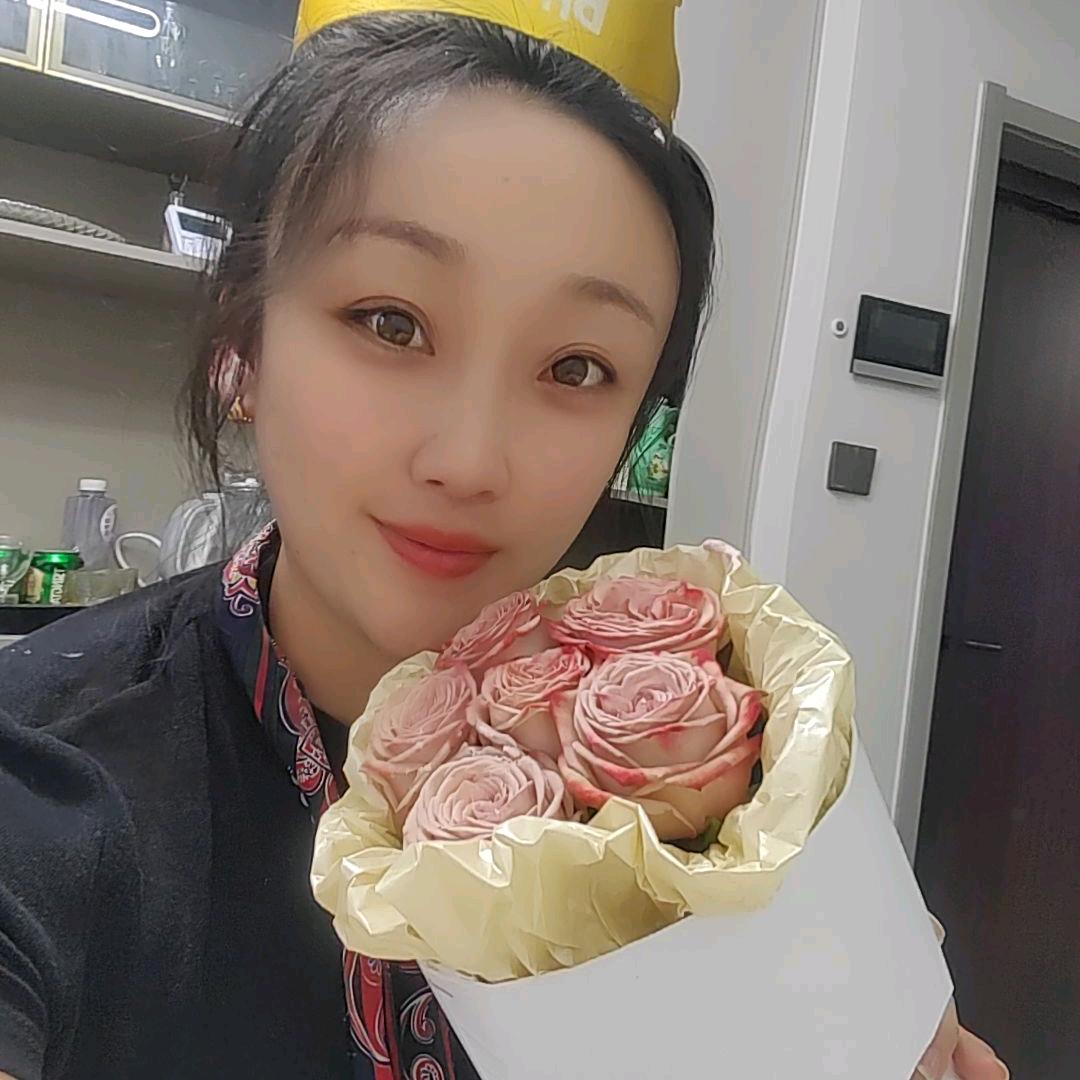 爱笑的丫头