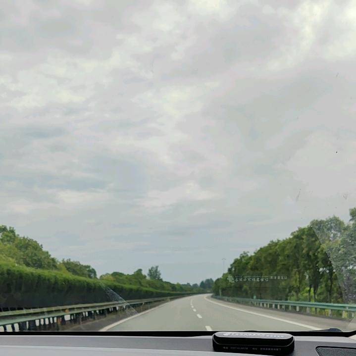 yzr白云