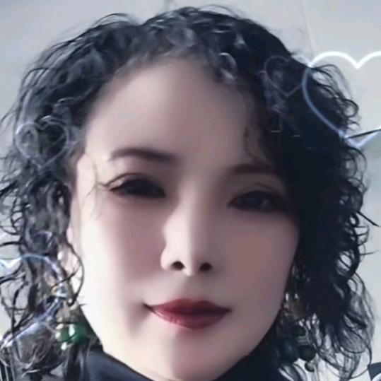 精致阳光的女人