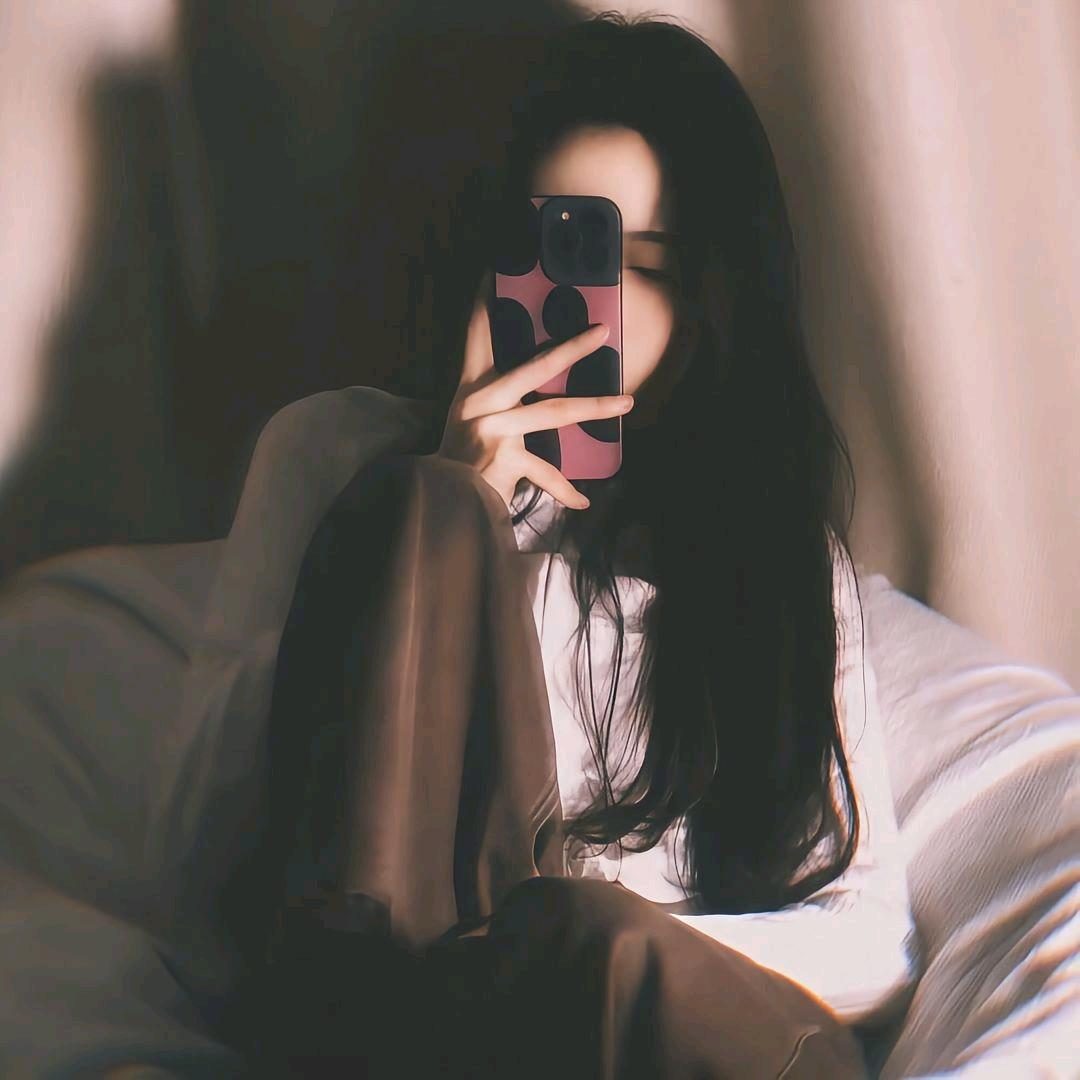 ⠀⠀🍂