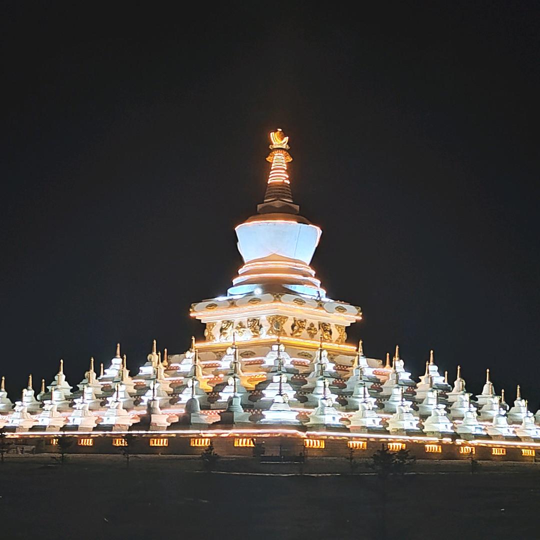 稻城亚丁·莲花府邸文化酒店ღ蓝先生