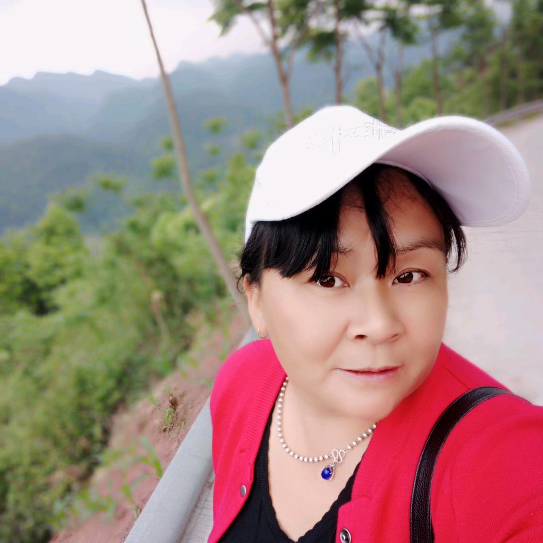 李妮蓉 🇨🇳🇨🇳