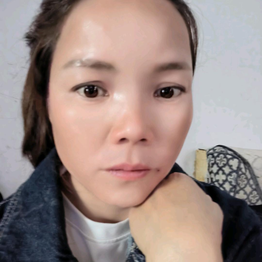 韦韦