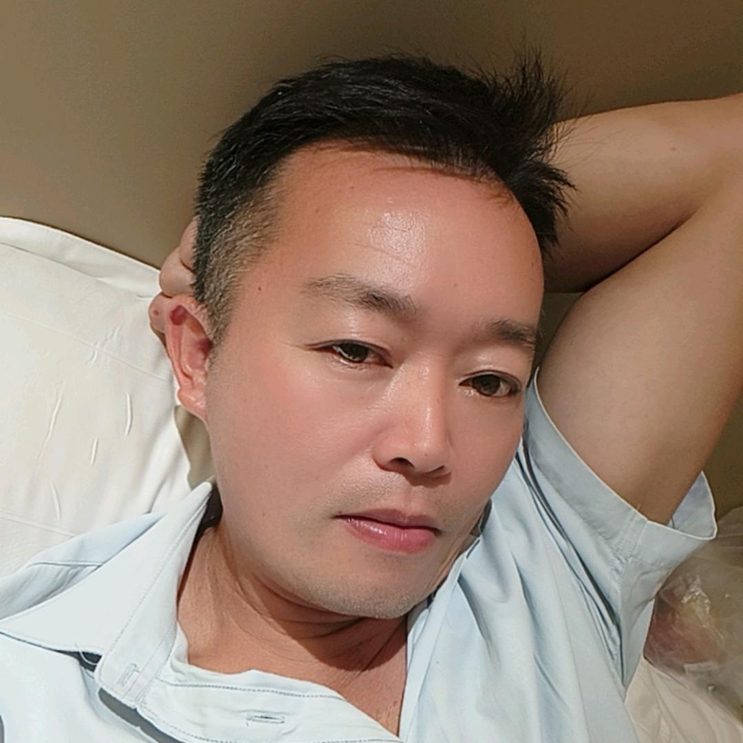 龙总(旅游，导游，代驾)