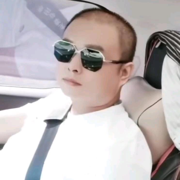 老 杨