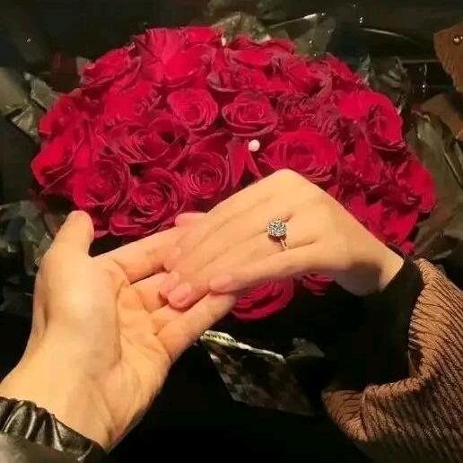 🌹 R UZI AIL€ 🌹