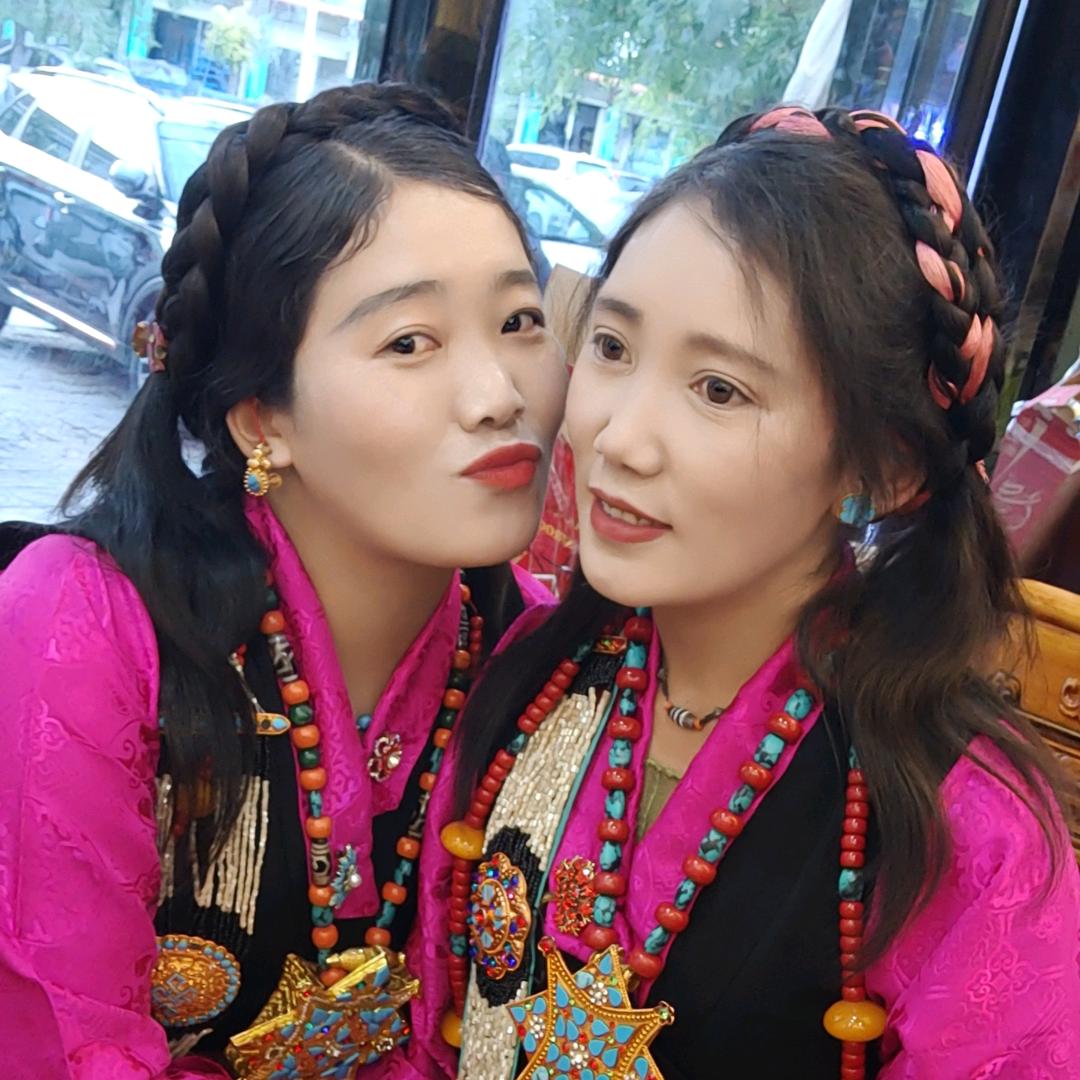 🌺你诺不坚强，脆弱谁给看🌺