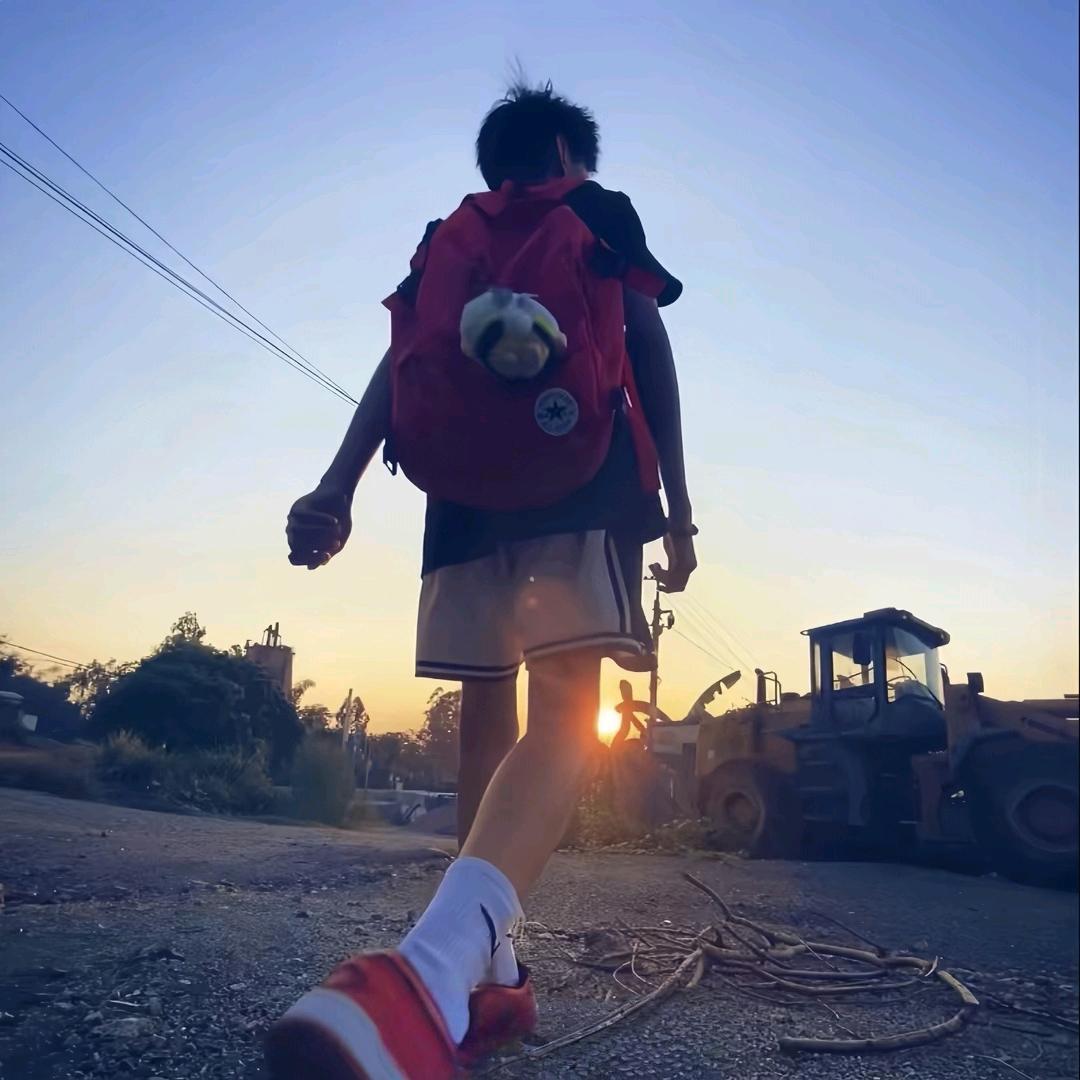 ~小红要努力~🇨🇳