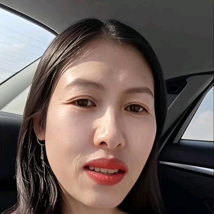 爱妹小号中午11点半开播