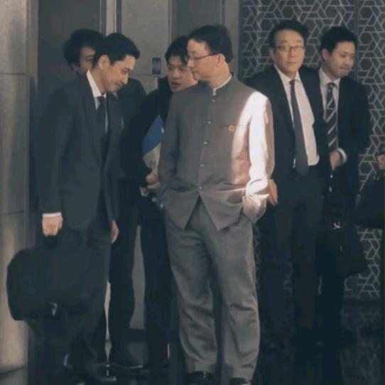 金铲铲阿烁