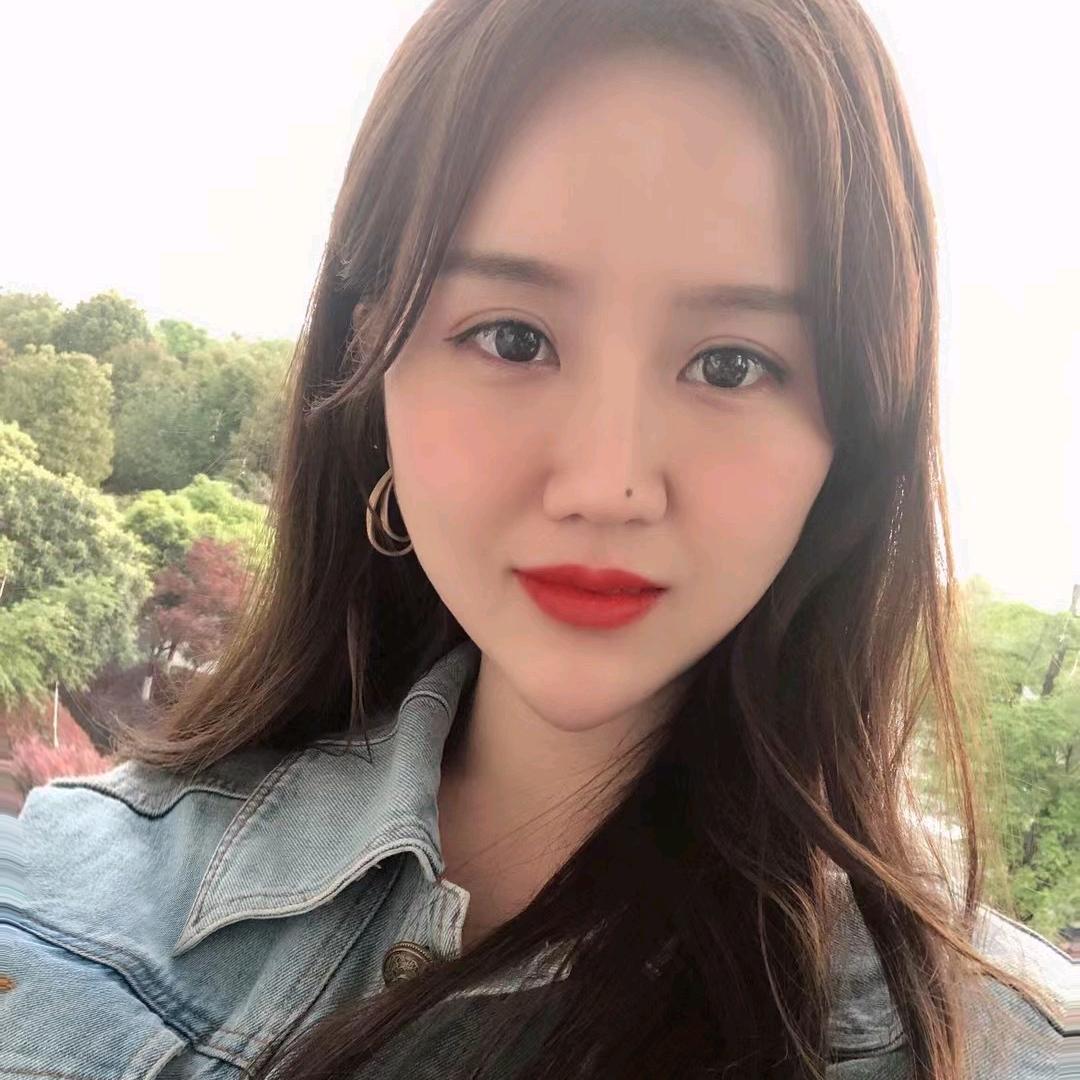 粤珍宴_接待经理阳阳