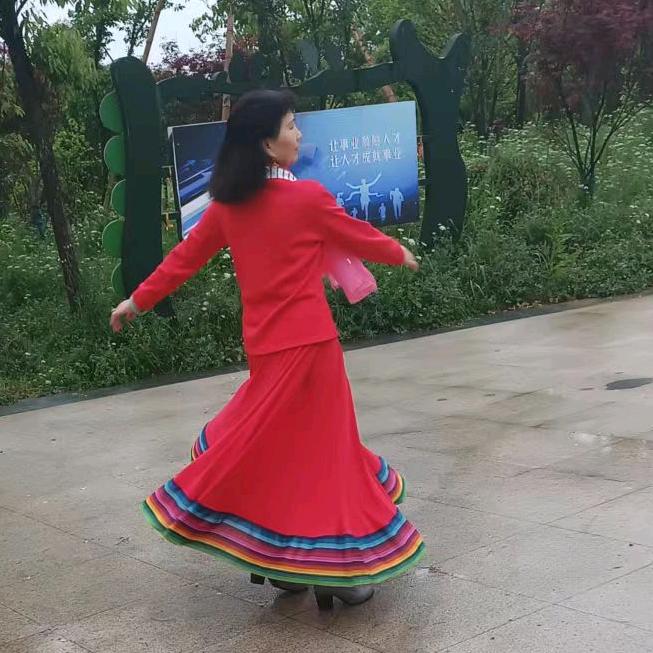 幸福美满。
