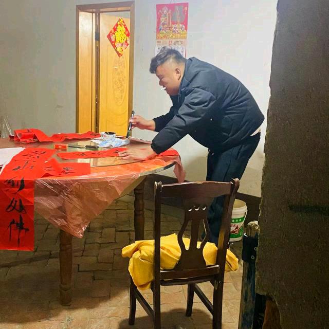 龙少，团长