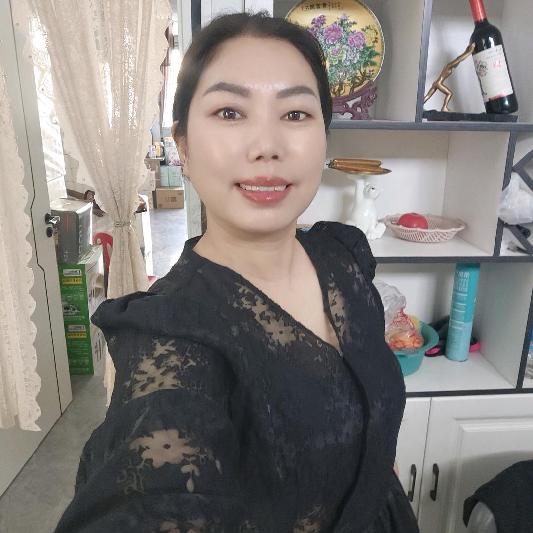 竖岗小区艳红百货洗化