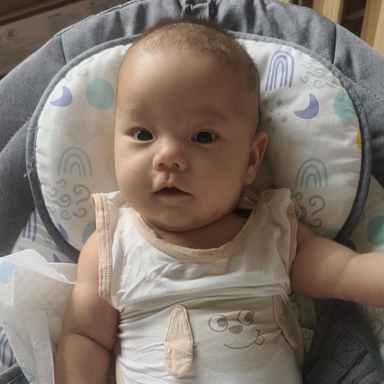 刘红豆是个宝宝
