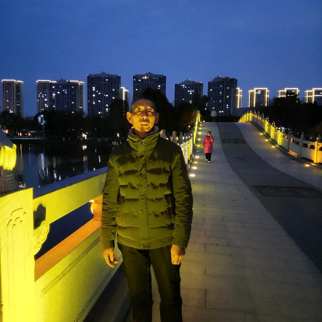 用户5512031152101邱哥