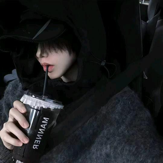 ᳅ㅤ