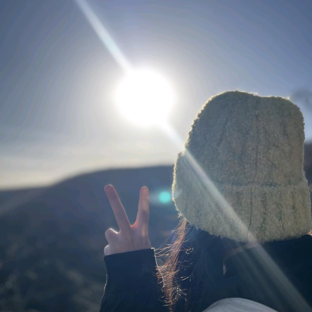 八九点钟的太阳