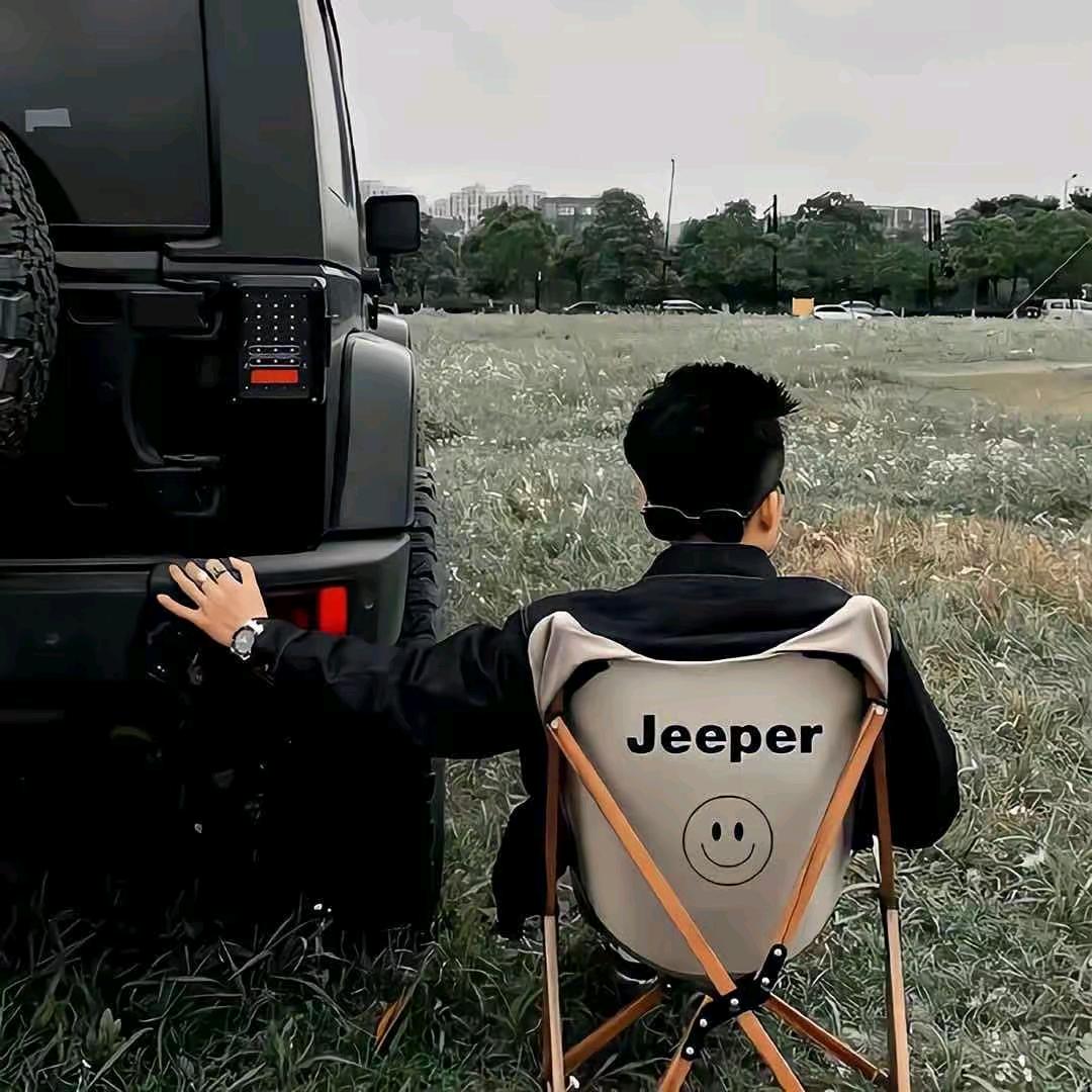 (●—●)(●—●)