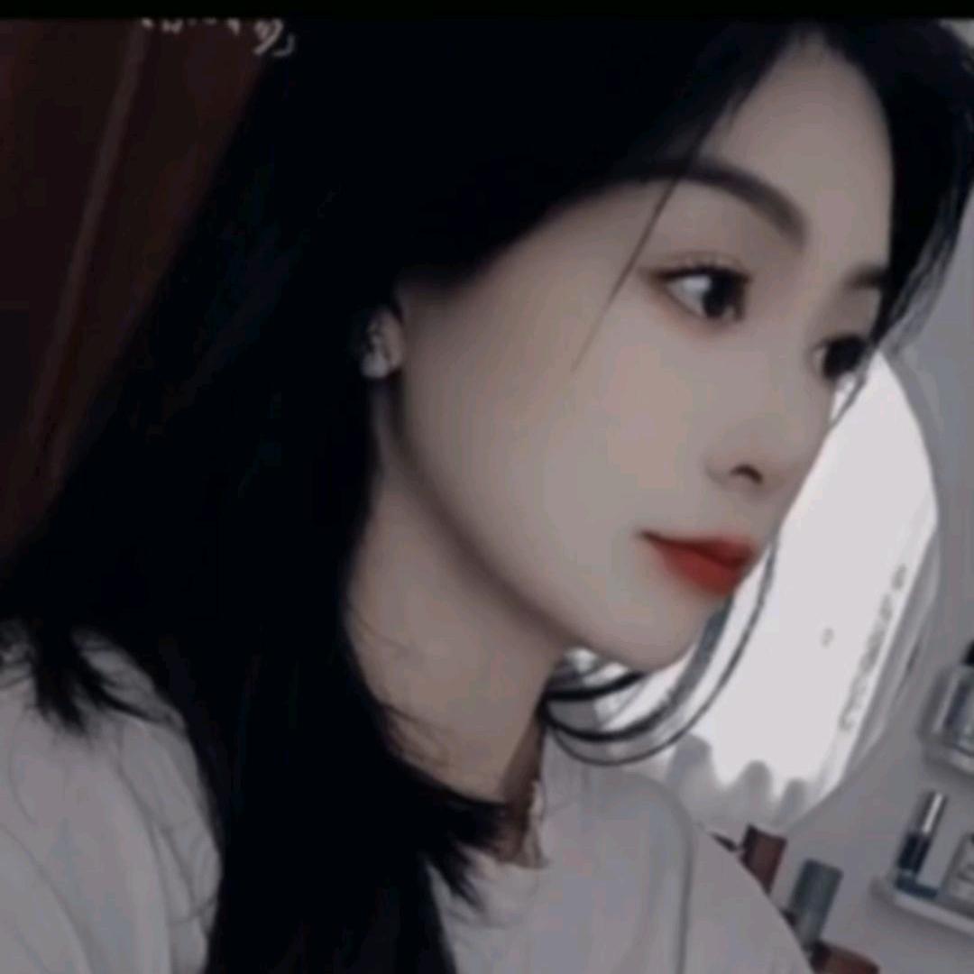 温 妤  吖❤️