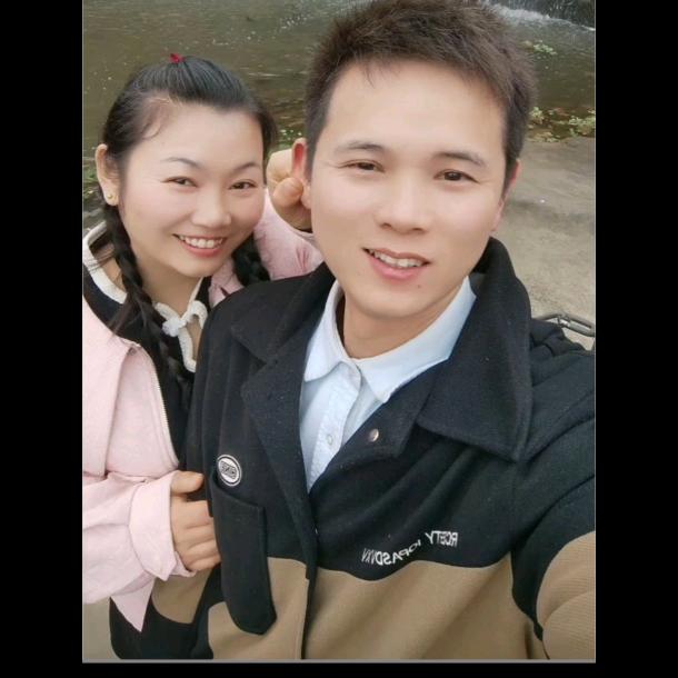 顺子夫妻自驾游新疆昆仑山