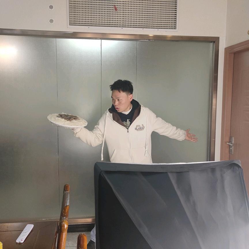 芋食聚友～杨贵烈