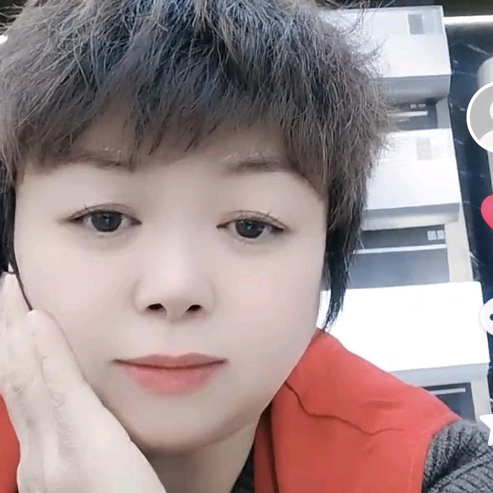鹰潭汇丰广场店李姐