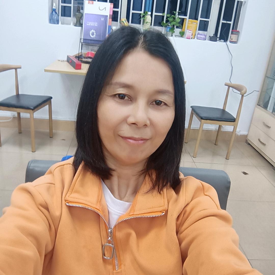 勤劳女士钟点保洁收纳整理师