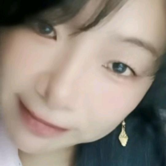 傻妞（贺）