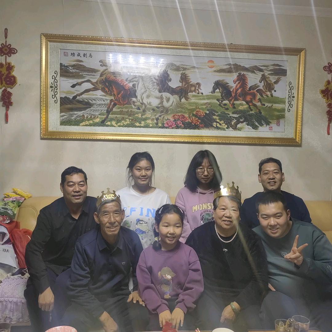 幸幸福福一家人